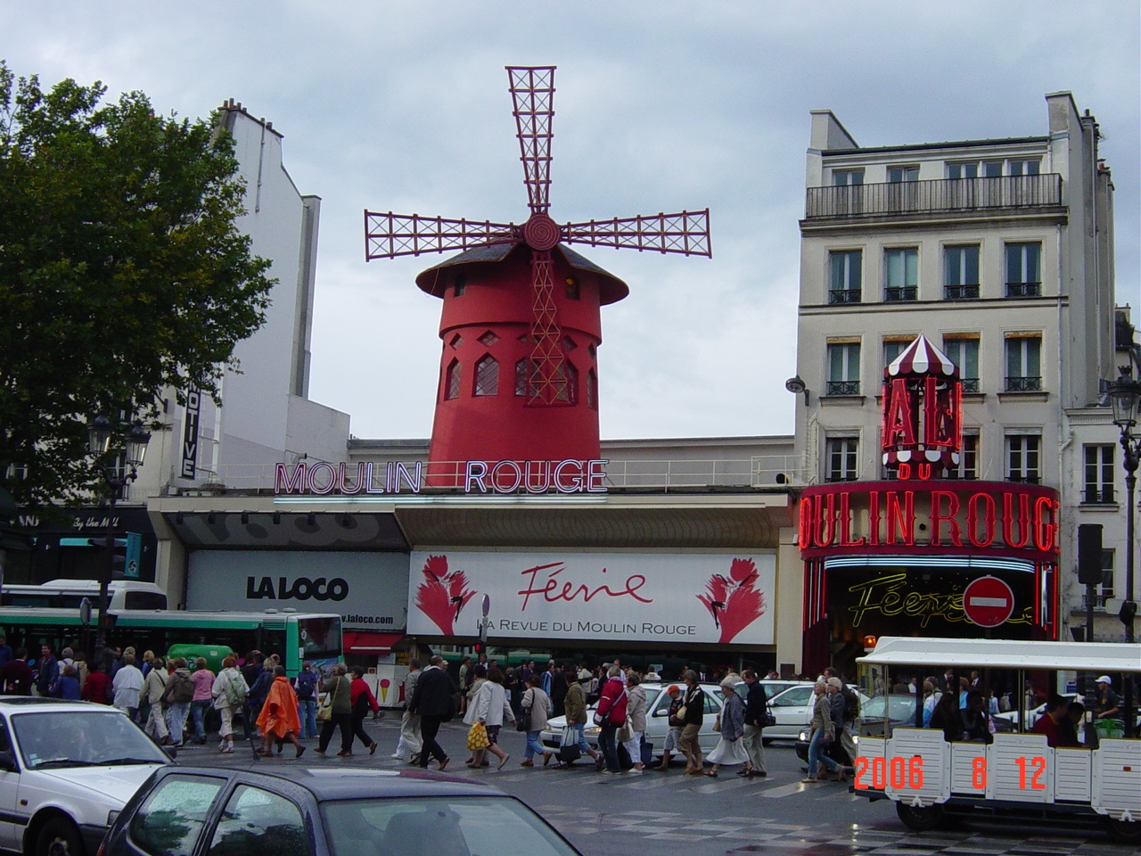 Moulin Rouge exterior